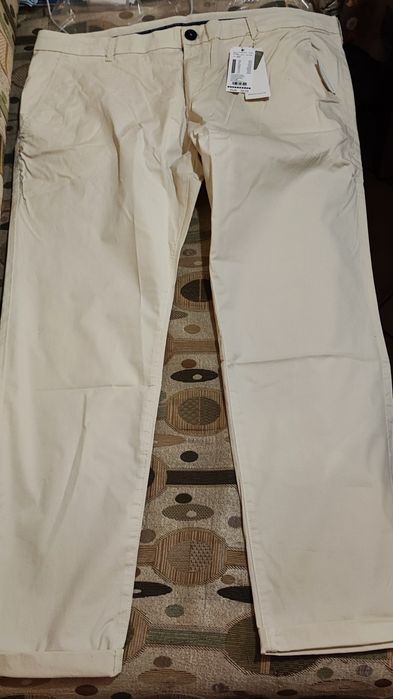 Продавам мъжки панталон