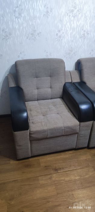 Продаю диван угловой