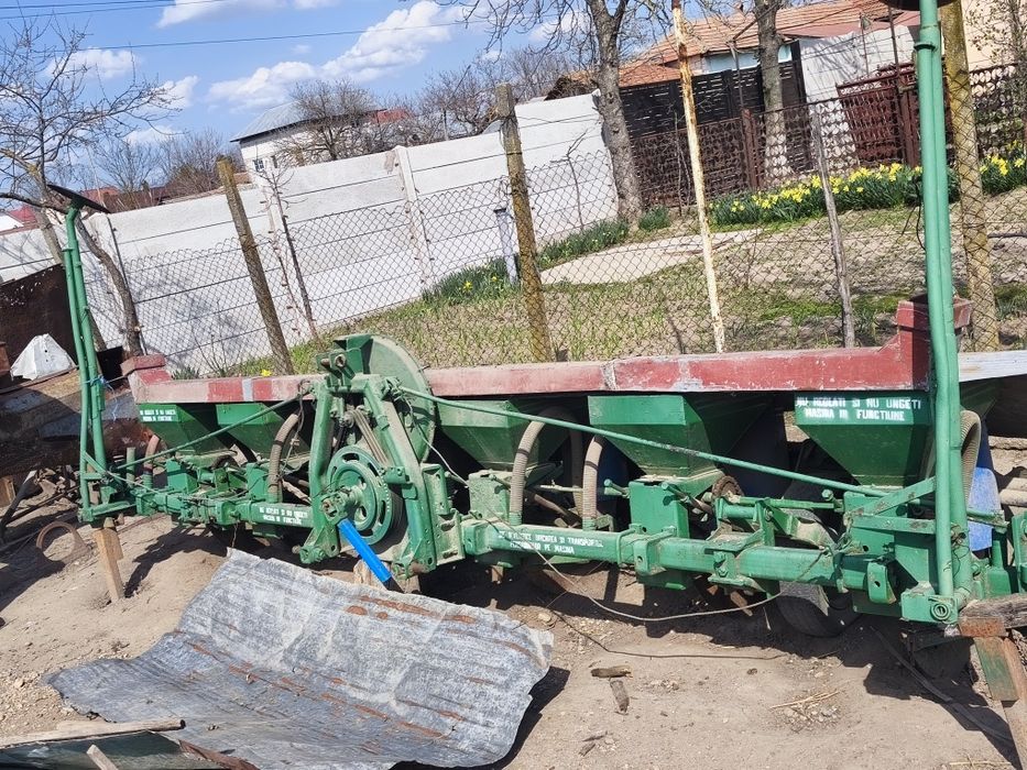 Utilaje agricole !! Semănătoare porumb, , etc