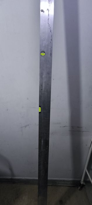 Уровень строительный