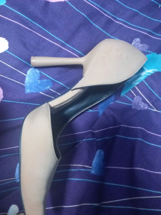 Tocuri zara tăiate pe laterală