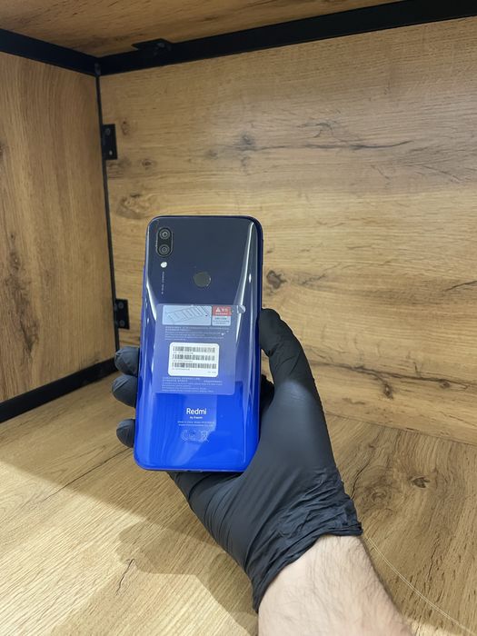Redmi 7 sotuvda