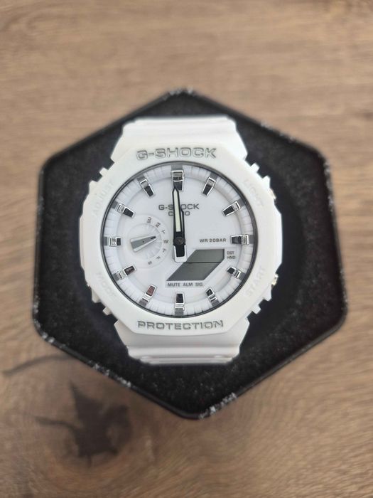 Casio G-Shock GA-2100-7A7