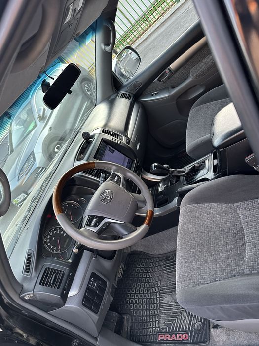 Toyota Prado 120