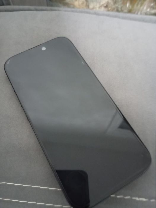 Продам Айфон 15  минусов нет