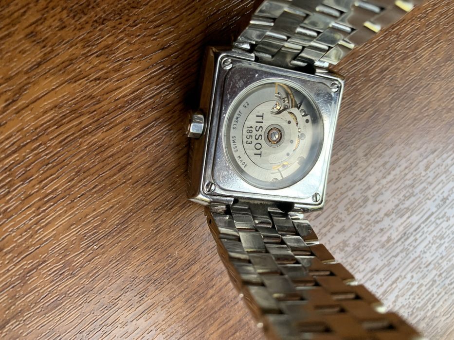 Продам швейцарские оригинальные часы