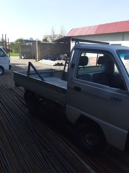 Ангрен хизматда Юк машина, лабо доставка