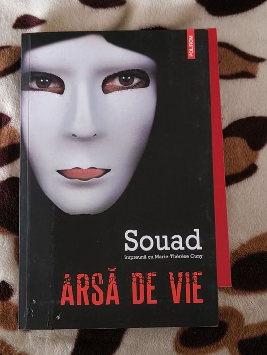 Carte "Arsă de vie"