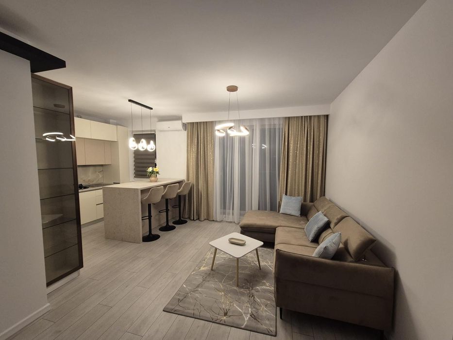 Inchiriez apartament