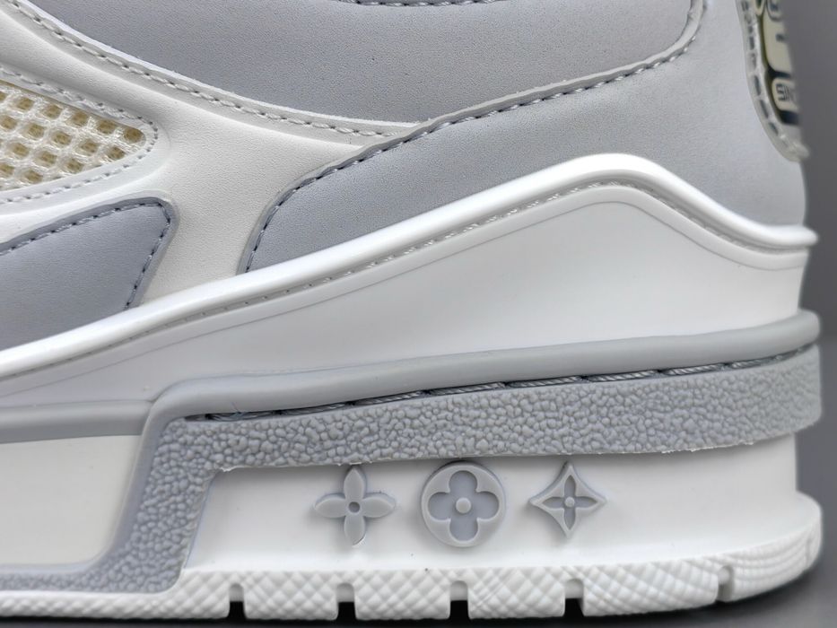 Louis Vuitton 1854 sneakers grey