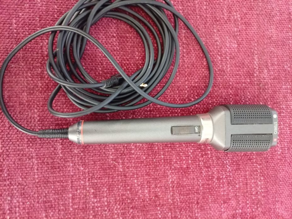 Vind microfon Sony stereo vintiege