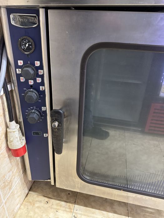 Конвектомат 10 тави