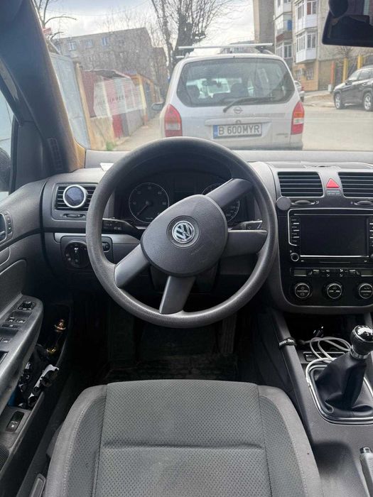 Golf 5 1.9 TDI - 105 cai