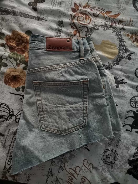 Дамски дънкови къси гащи