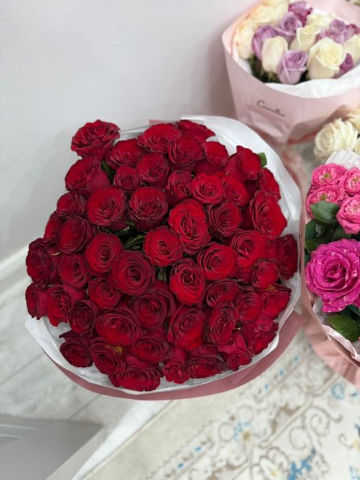 Продам цветы сегодняшние