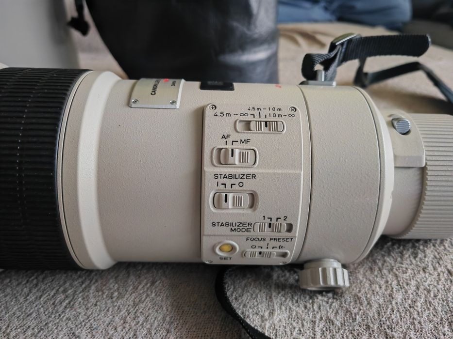 Canon EF 500mm f/4.0L IS USM -(Обектив)