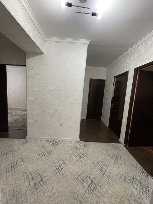 Продаётся 3х-комнатная квартира в 27ом м/р, дом 10, кв 1