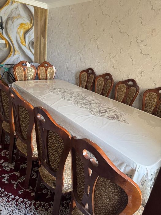 Стол стул для гостиной