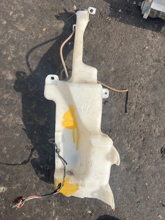 Бачок омыватель Тойота Рав4