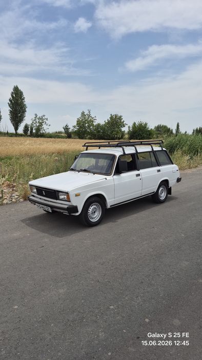 Sotiladi vaz 2104