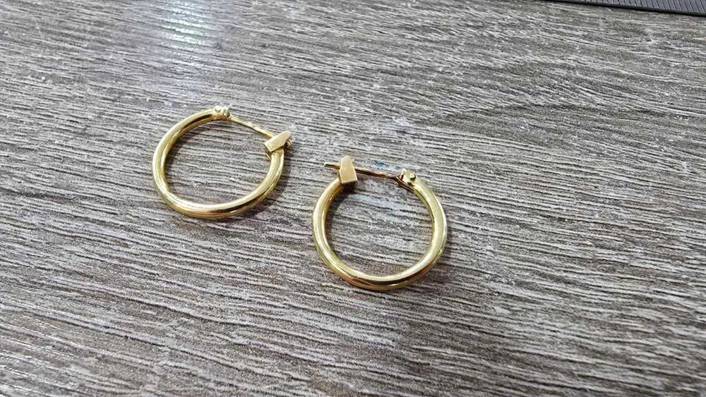 Златни обеци 18 карата 1.4 грама