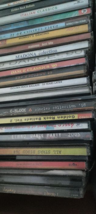 Dj cd колекция 300 броики ретро всякаква музика