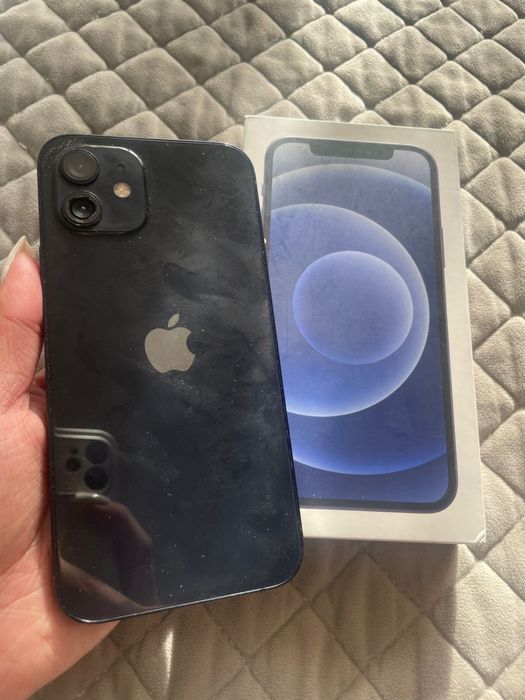 Айфон 12 продам