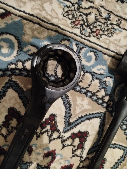 Kluch trishotka udarniy xarxil oʻlchalilar bor