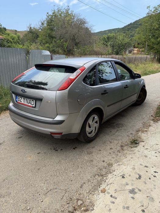 30 de milioane! Ford Focus 1.6tdci volan dreapta!