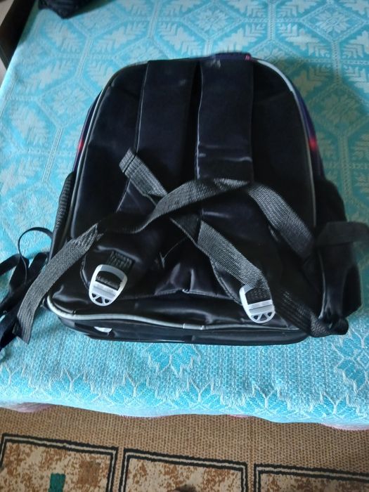 Продам школьный рюкзак
