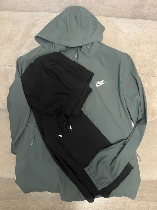 Спортивный костюм Nike