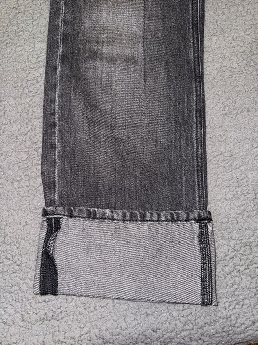 Стилно черно дънки от ZARA
