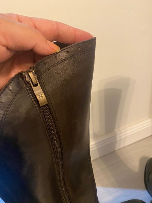 Високи ботуши номер 39