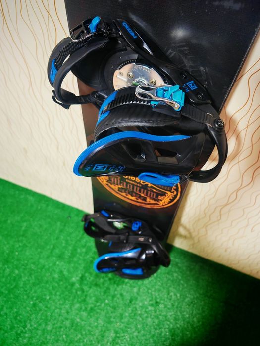 Placa snowboard Nitro Magnum 165 cm + legaturi nitro M-L