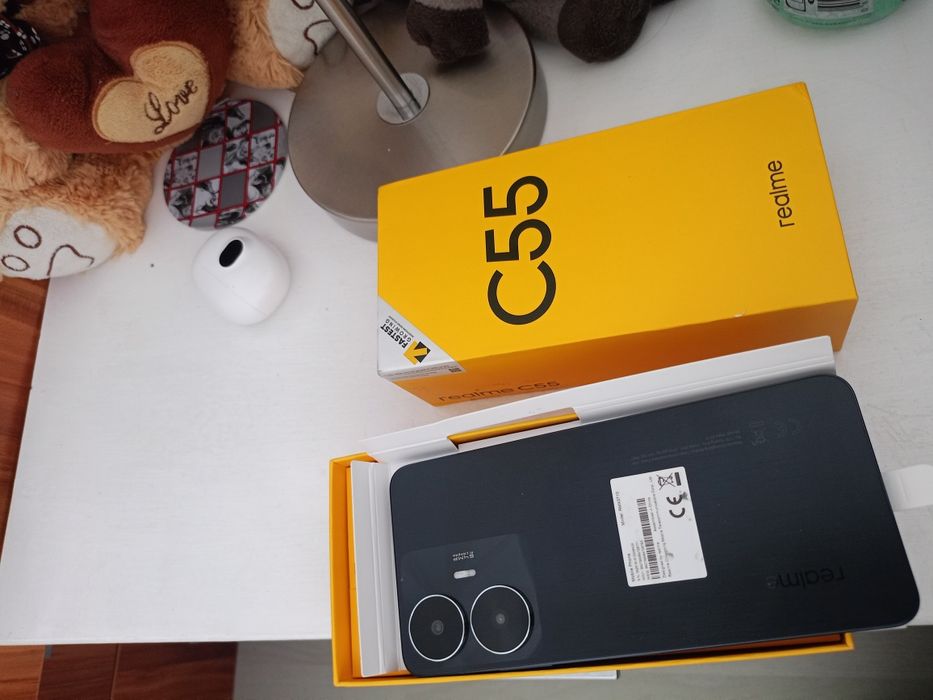 Vând telefon Realme C 55, 8+8 GB RAM,256GB memorie internă,nou la cuti