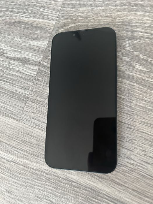 iPhone 13 impecabil