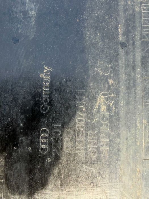 Кора под предна броня/ кора под двигател Audi E-Tron  Q4