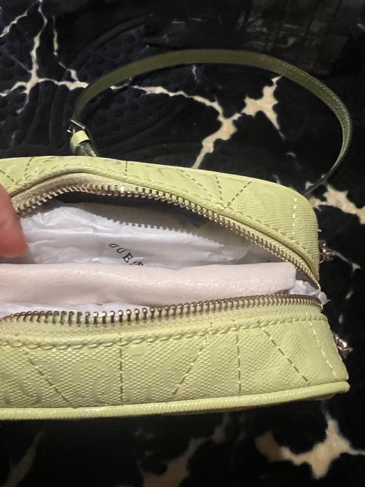 Guess оригинална дамска чанта