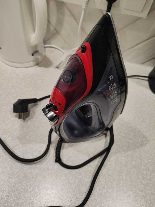 Утюг Maxwell MW-3034