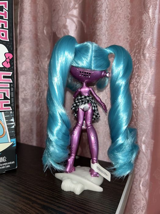 Кукла Novi stars