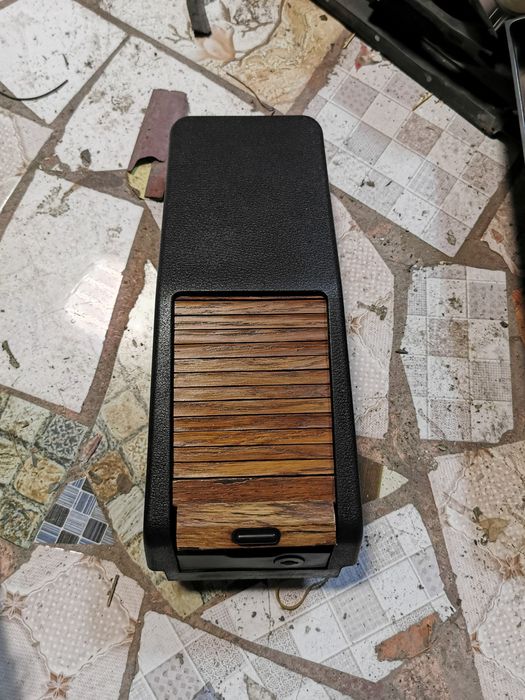 Запчасти на машине машину