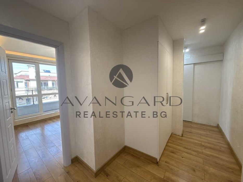 Продава се Тристаен апартамент в Пловдив, Център - 116 кв.м за 2630 €/кв.м - Снимка #4