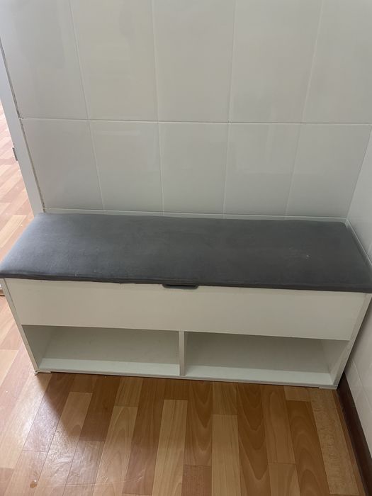 Продам тумбу для прихожей