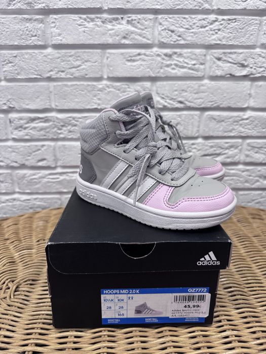 Кроссовки adidas