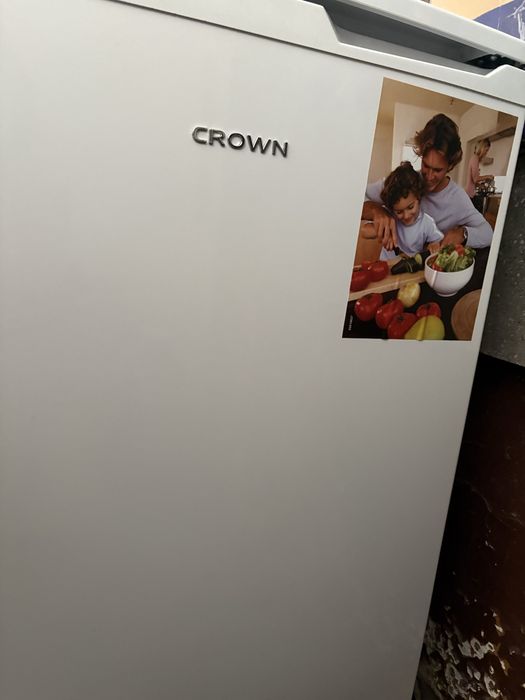 Продавам хладилник, употребяван два месеца