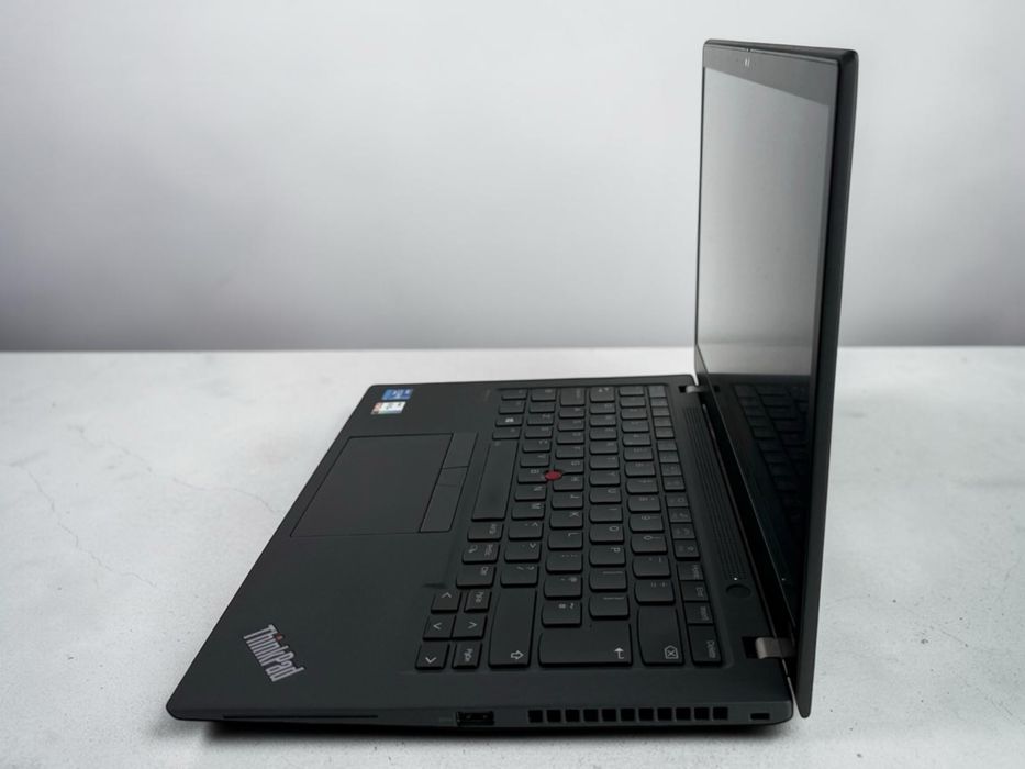 Lenovo ThinkPad T14s Gen 2 14' FHD i7-1185G7 32GB 512GB Xe Graphics
