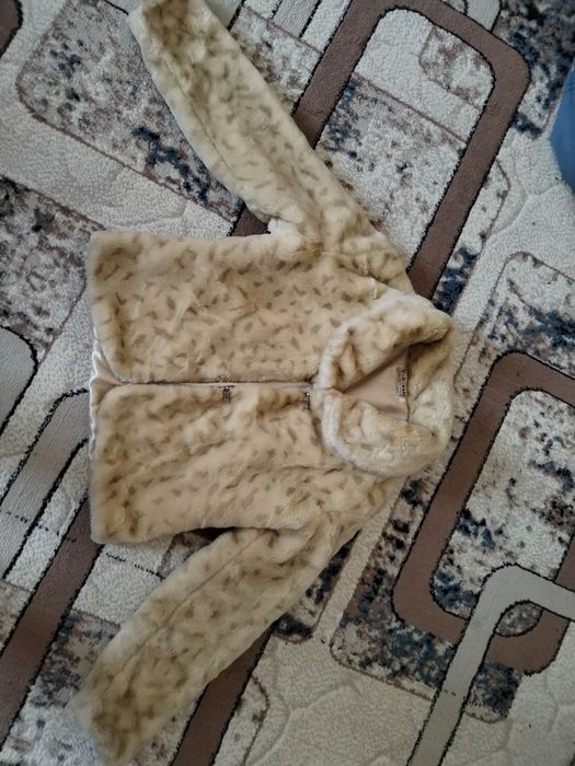 Продаю верхнюю одежду