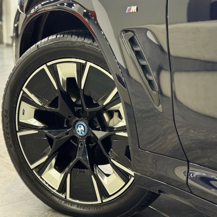 BMW iX3 2023 электр