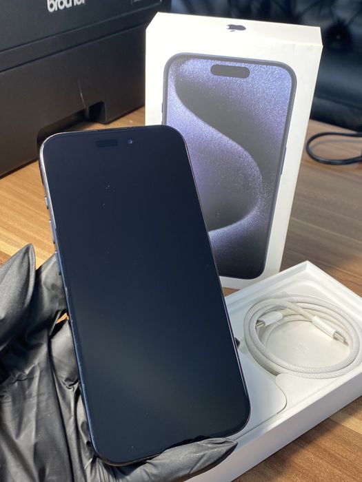 iPhone 15 Pro• 128 GB • Blue Titanium