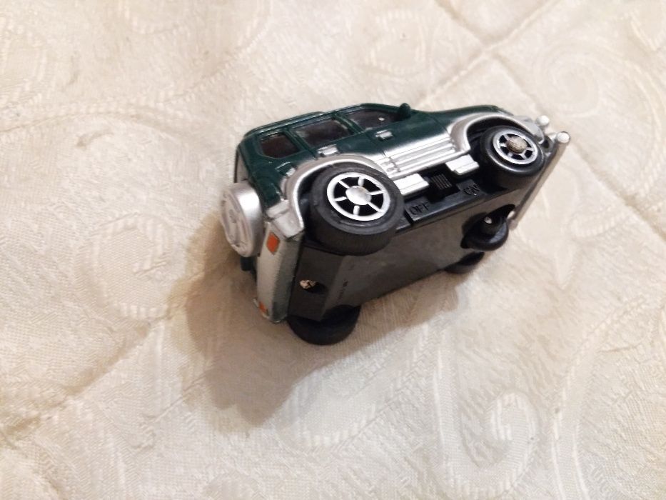 Joc educativ-puzzle, SAFARI PRIN JUNGLA, masinuta pe baterii